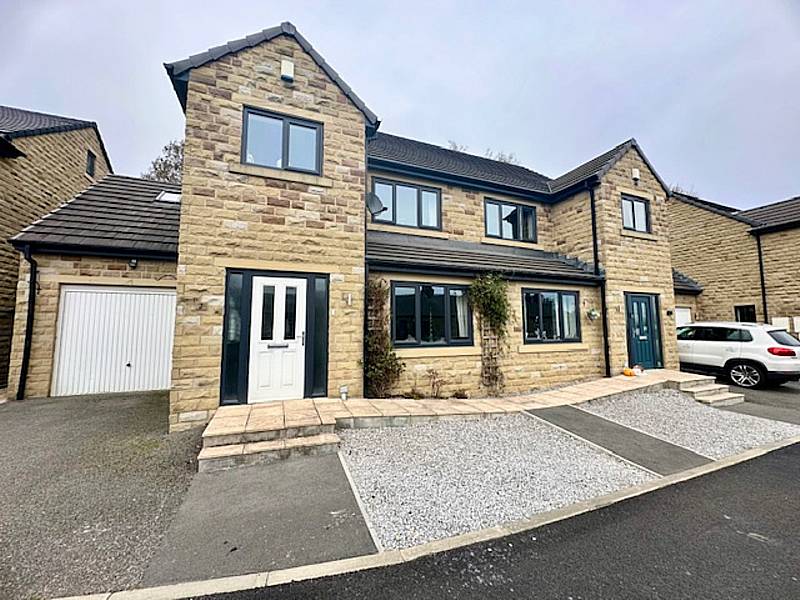 2 Holly Drive, Blackwall Lane, Sowerby Bridge