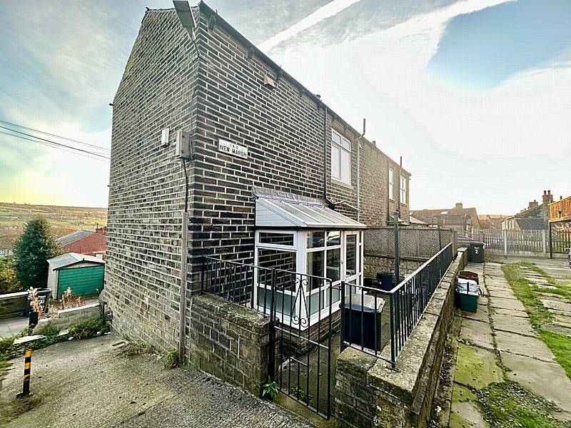 1 New Marsh, Sowerby Bridge